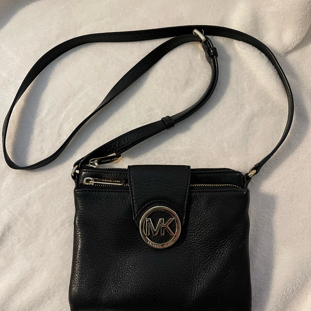 Michael Kors Black leather crossbody like new
